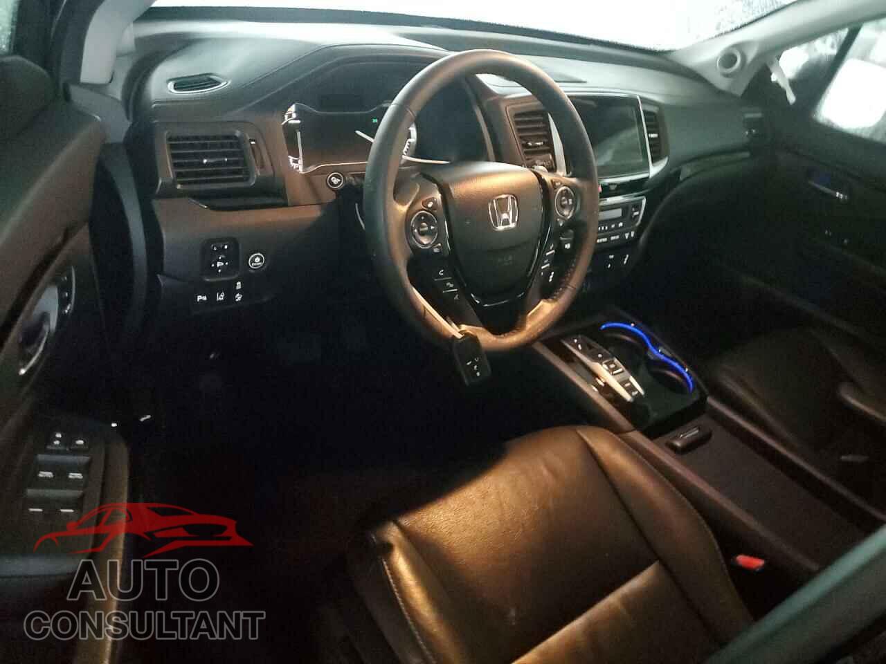 HONDA PILOT 2018 - 5FNYF5H97JB006849
