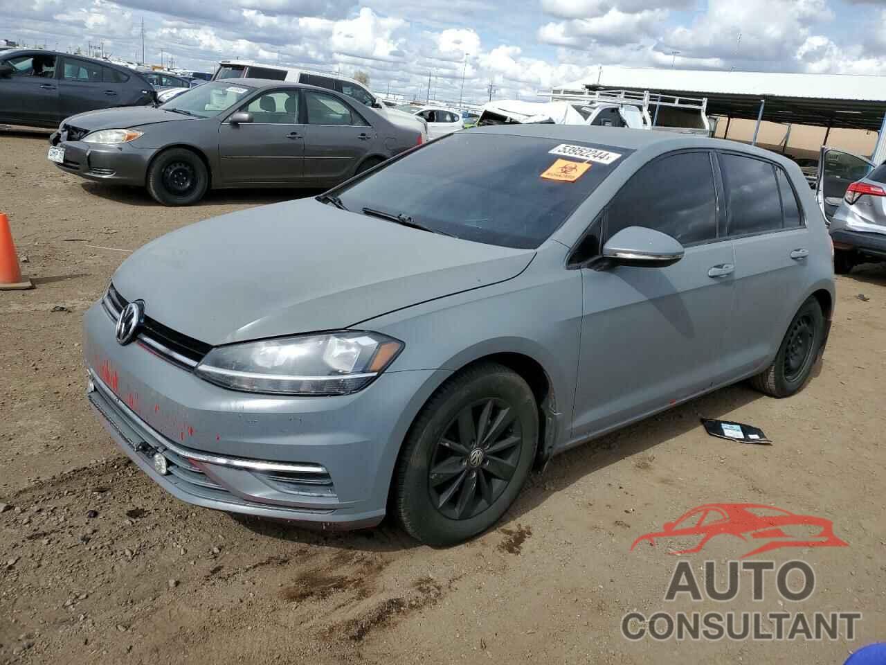 VOLKSWAGEN GOLF 2018 - 3VWG17AU7JM255360