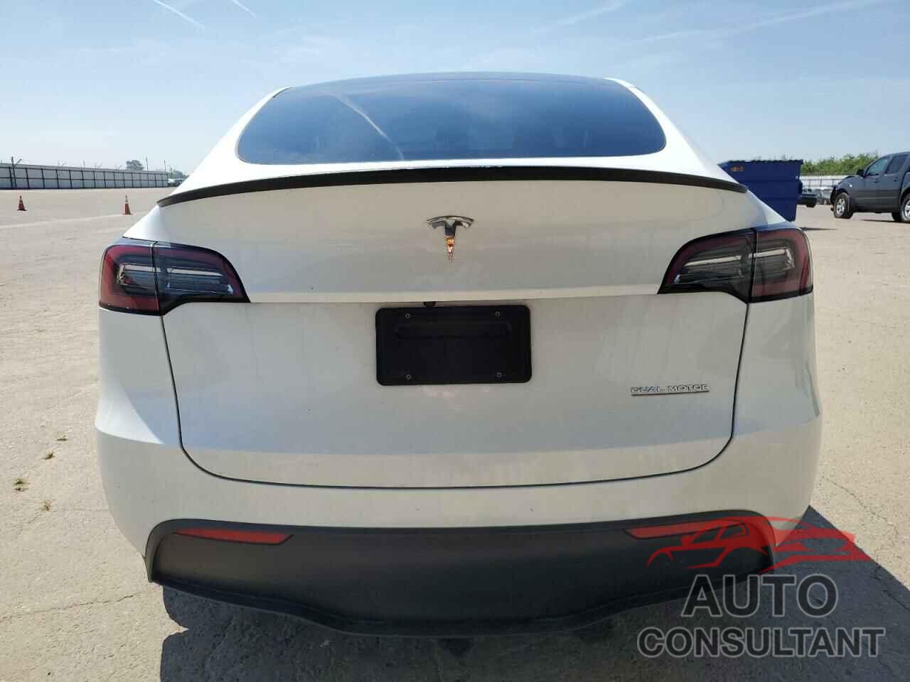 TESLA MODEL Y 2023 - 7SAYGDEF5PF744839
