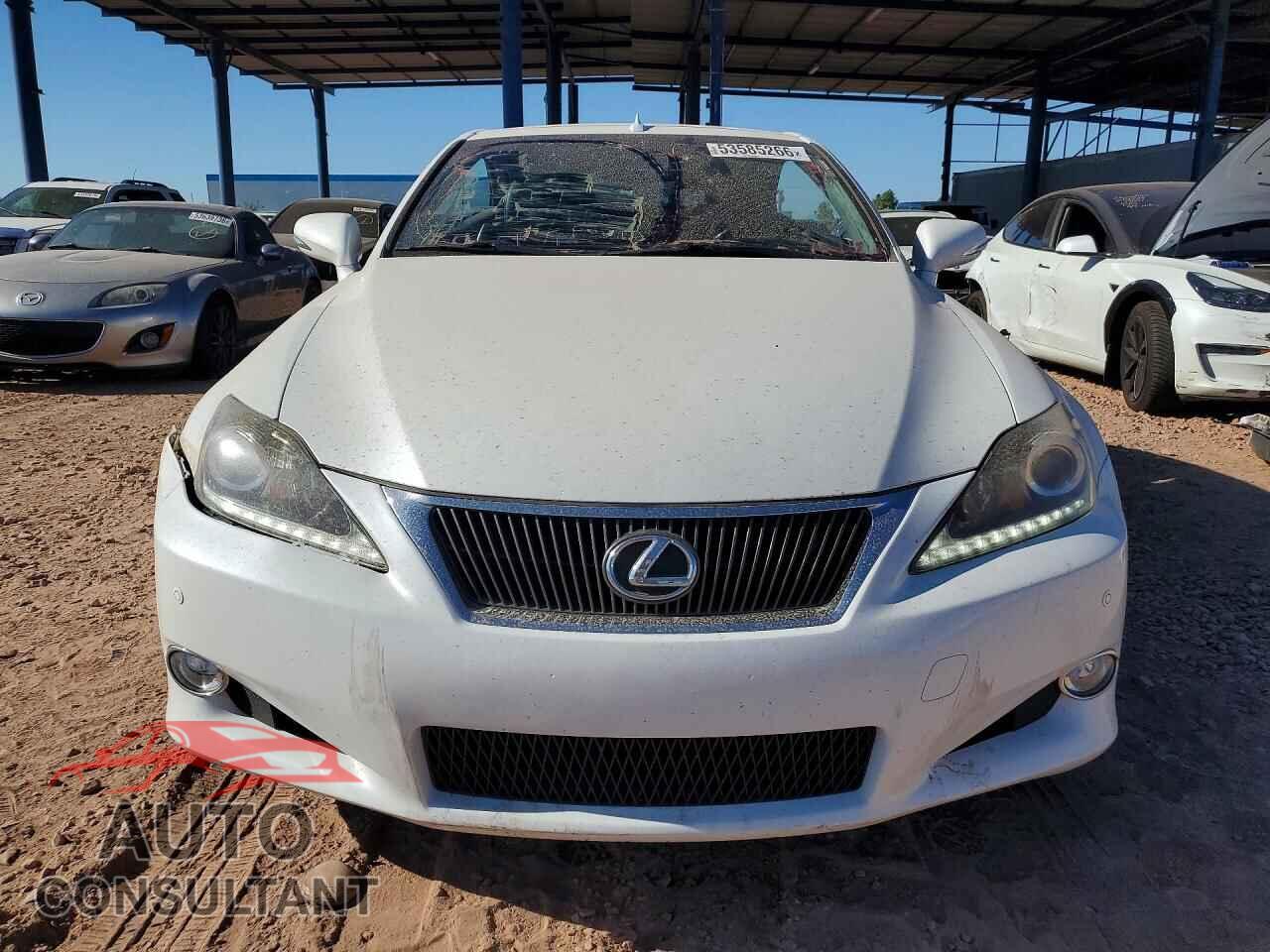 LEXUS IS 2015 - JTHFE2C28F2511424