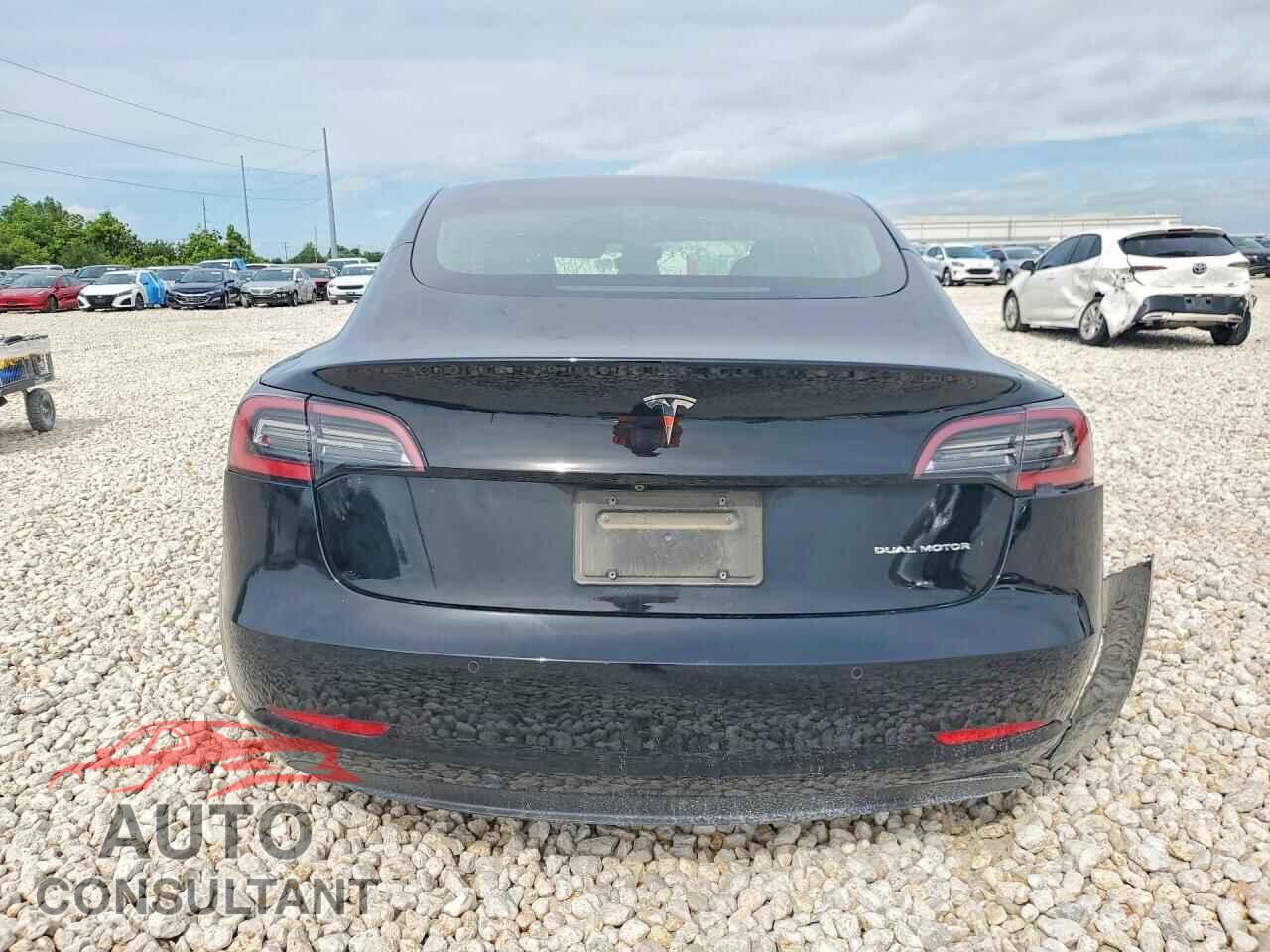 TESLA MODEL 3 2019 - 5YJ3E1EB2KF384205
