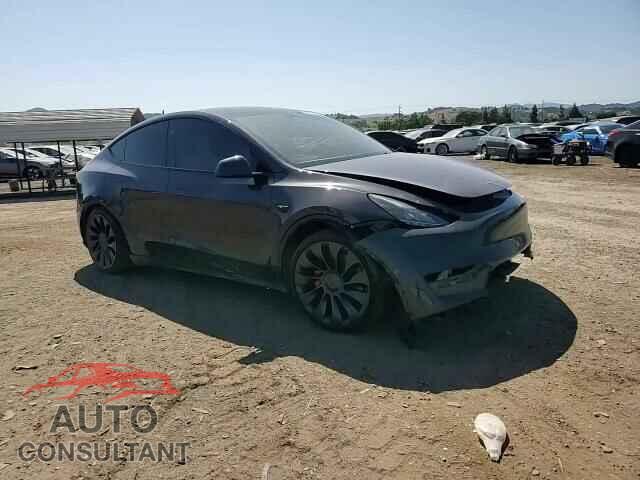 TESLA MODEL Y 2024 - 7SAYGDEF0RF024089