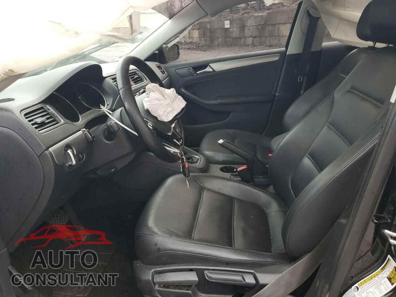 VOLKSWAGEN JETTA 2017 - 3VWDB7AJ3HM410485