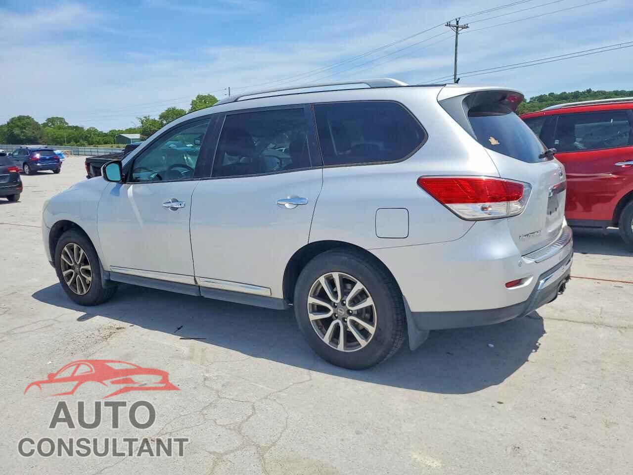 NISSAN PATHFINDER 2013 - 5N1AR2MN3DC647357