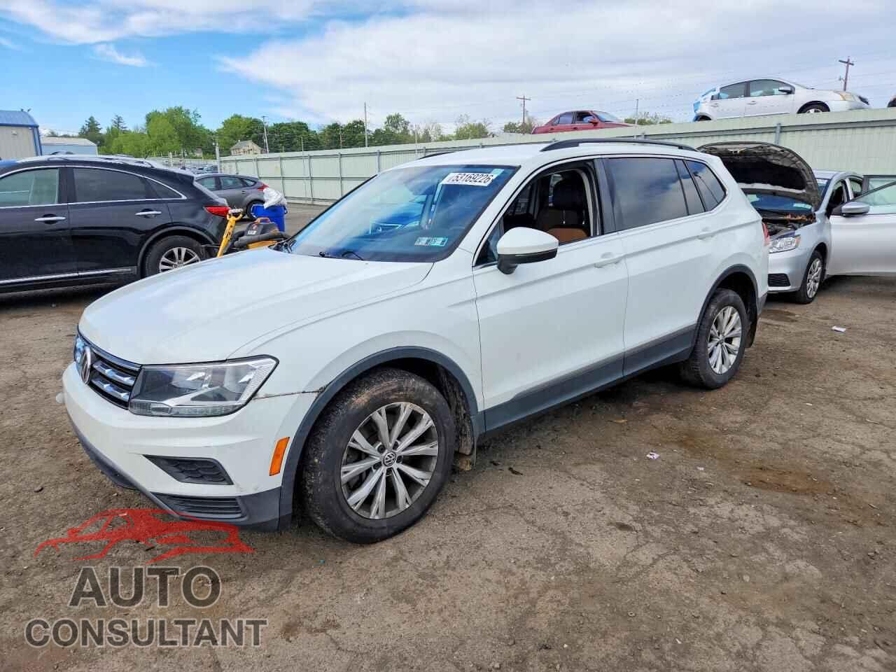 VOLKSWAGEN TIGUAN 2018 - 3VV2B7AX7JM180424