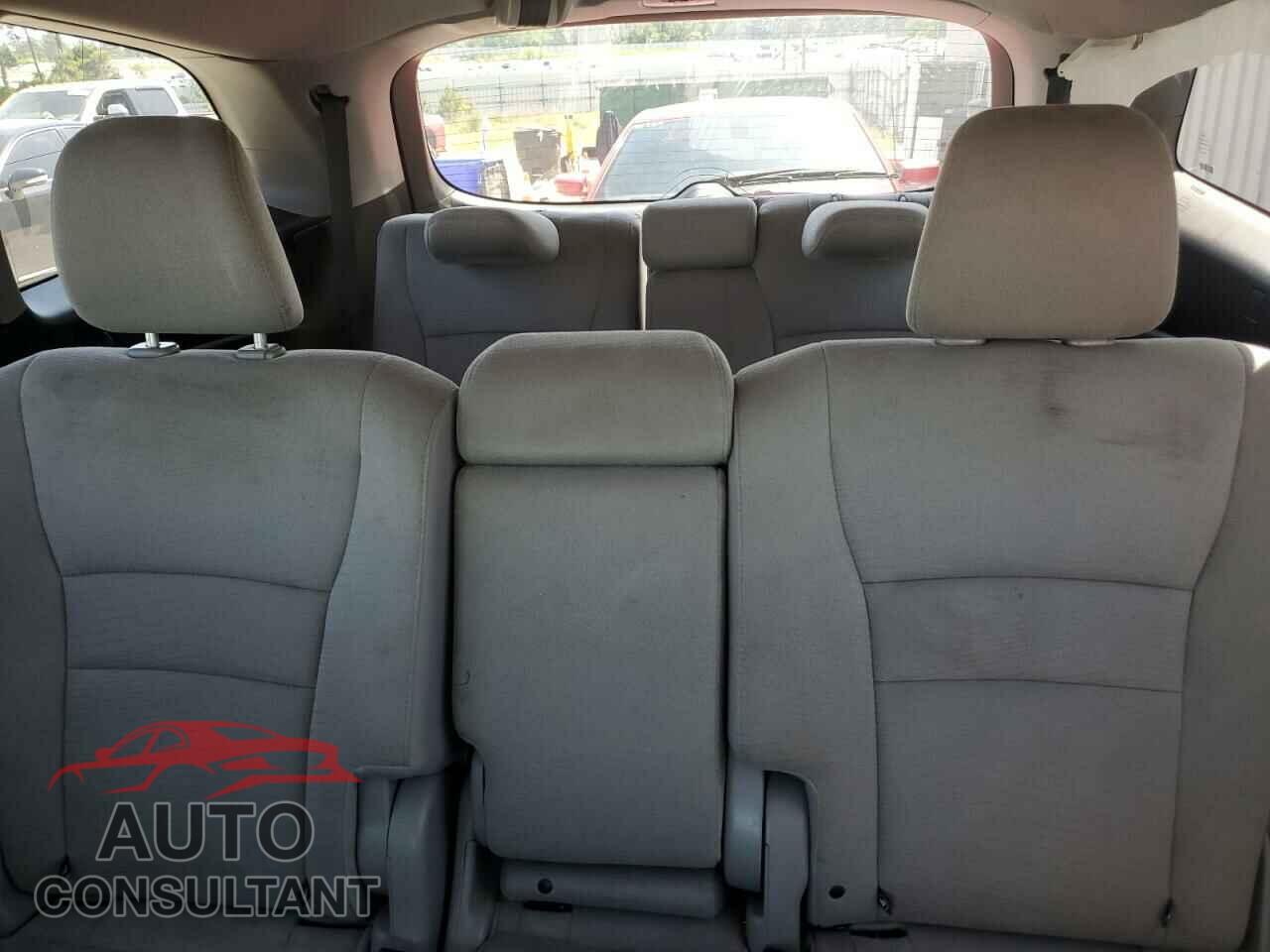 HONDA PILOT 2018 - 5FNYF5H11JB032406