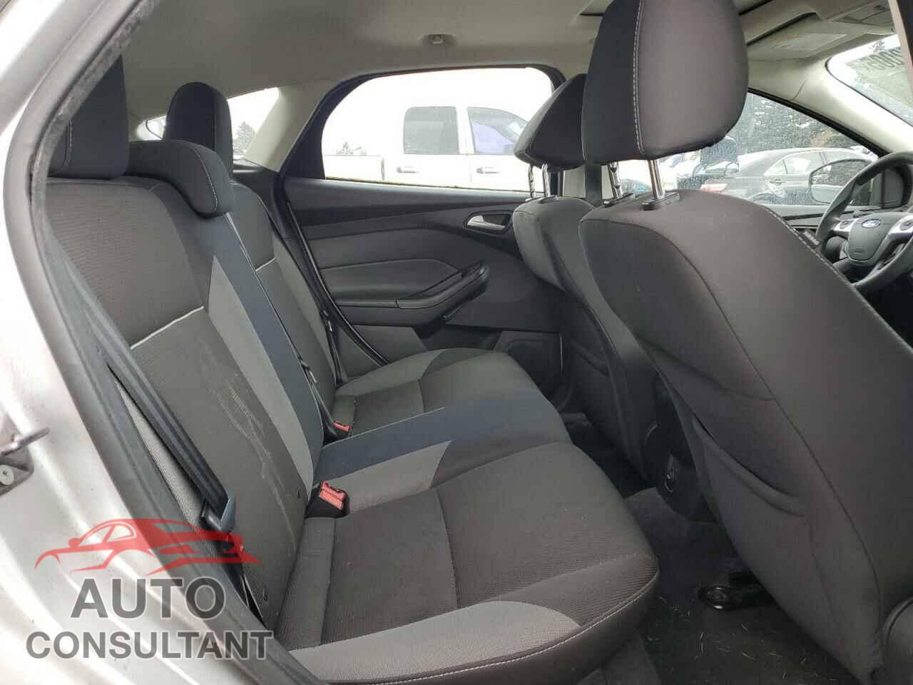 FORD FOCUS 2013 - 1FADP3K29DL235794