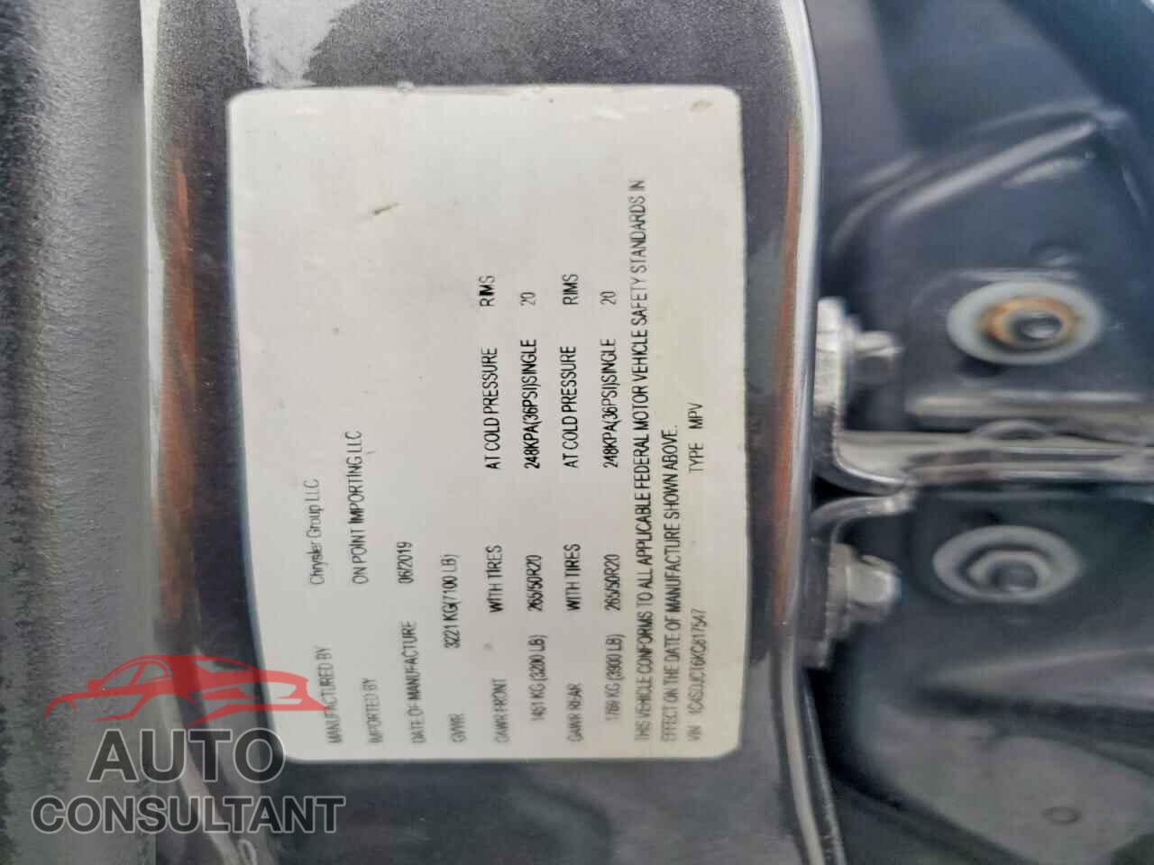 DODGE DURANGO 2019 - 1C4SDJCT6KC817547