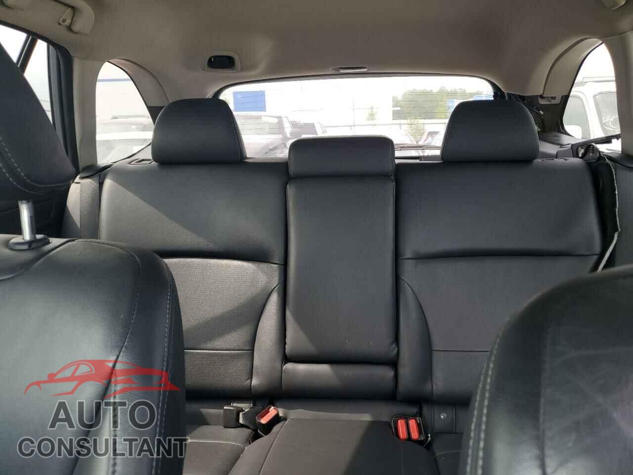 SUBARU OUTBACK 2017 - 4S4BSANC2H3324438