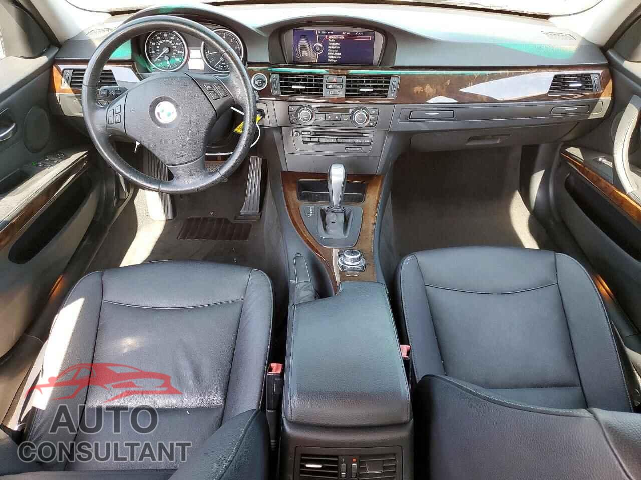 BMW 3 SERIES 2011 - WBAPH5G58BNM71757