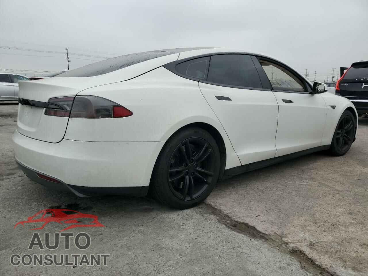 TESLA MODEL S 2013 - 5YJSA1DN4DFP13718