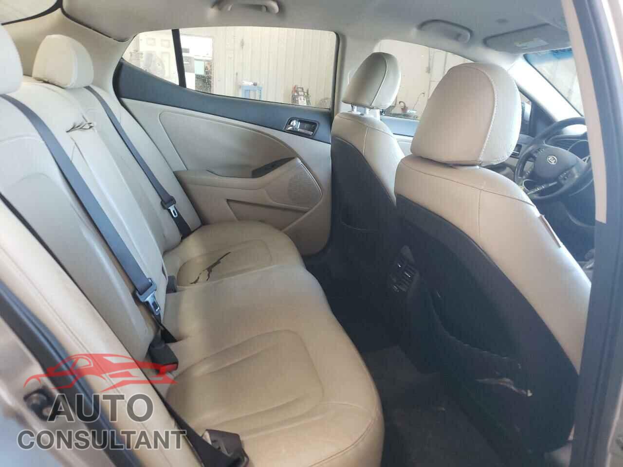 KIA OPTIMA 2011 - KNAGN4A77B5051923