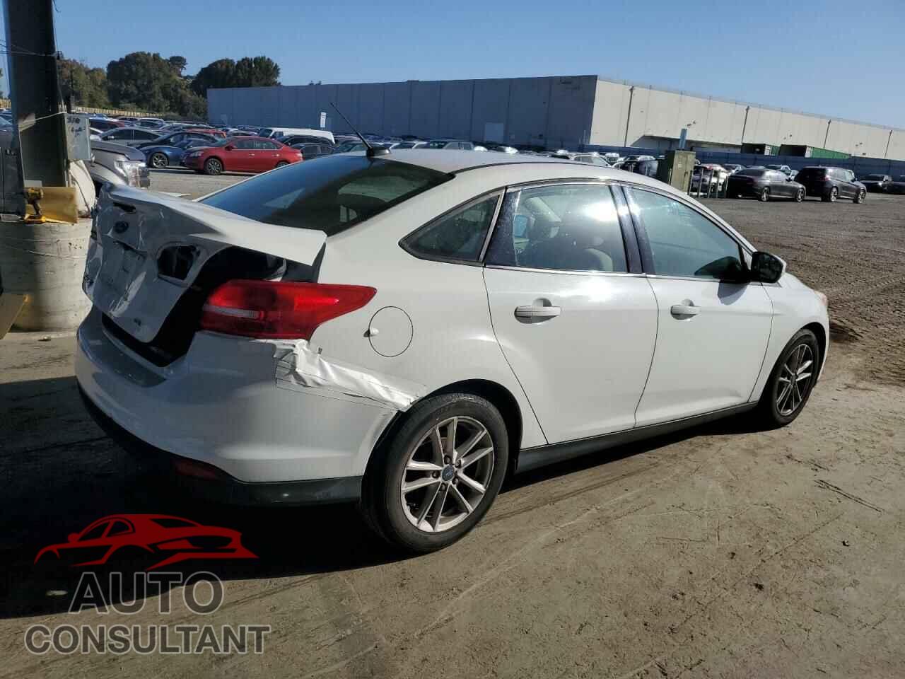 FORD FOCUS 2016 - 1FADP3F27GL365166
