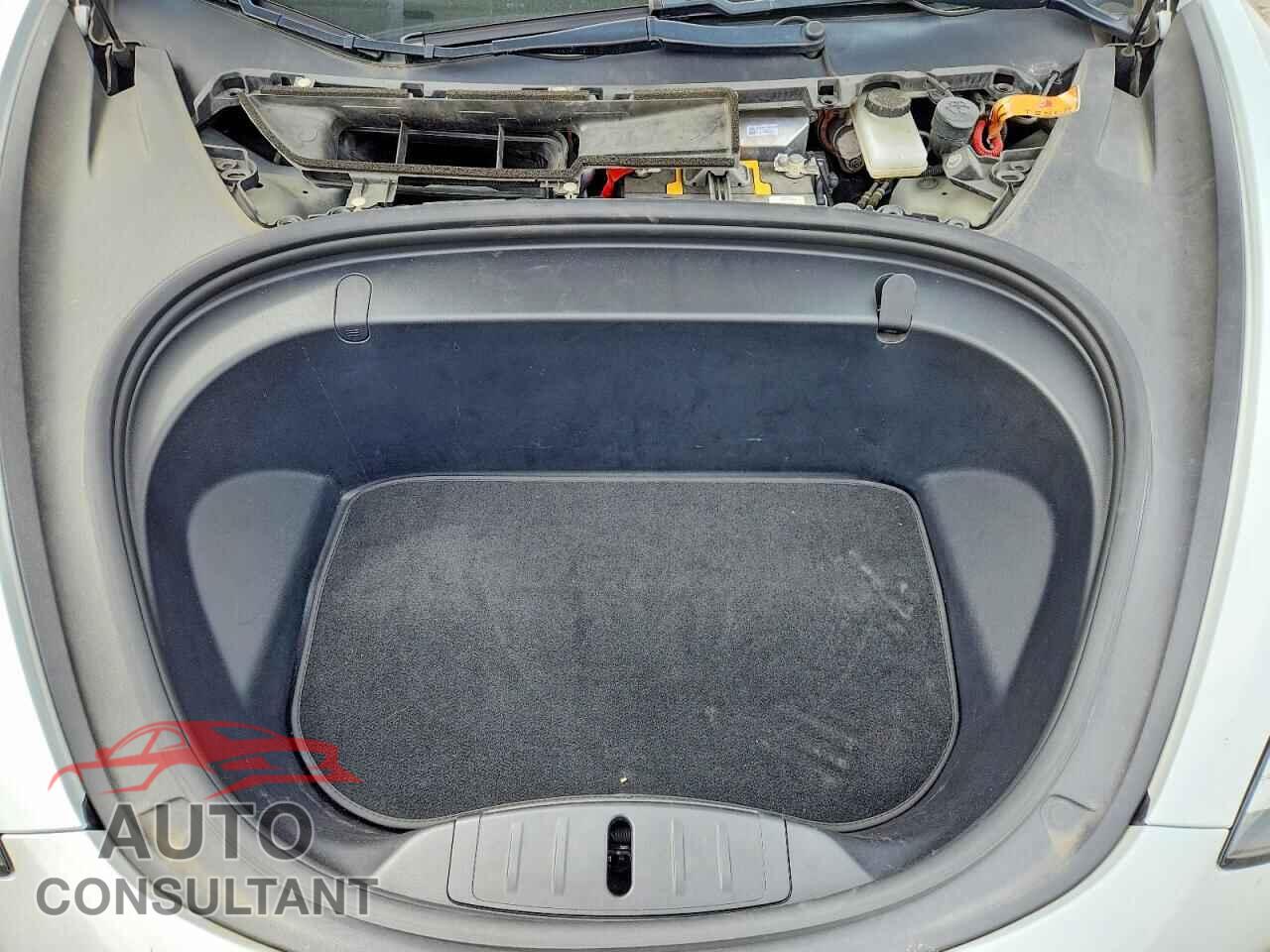 TESLA MODEL 3 2018 - 5YJ3E1EA2JF164584