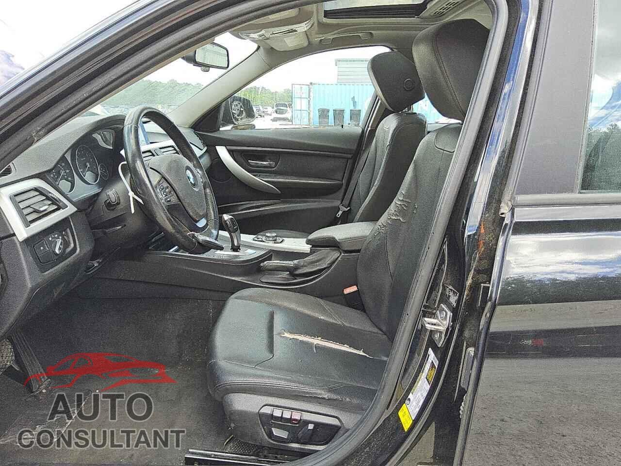BMW 3 SERIES 2013 - WBA3A5C52DF353094