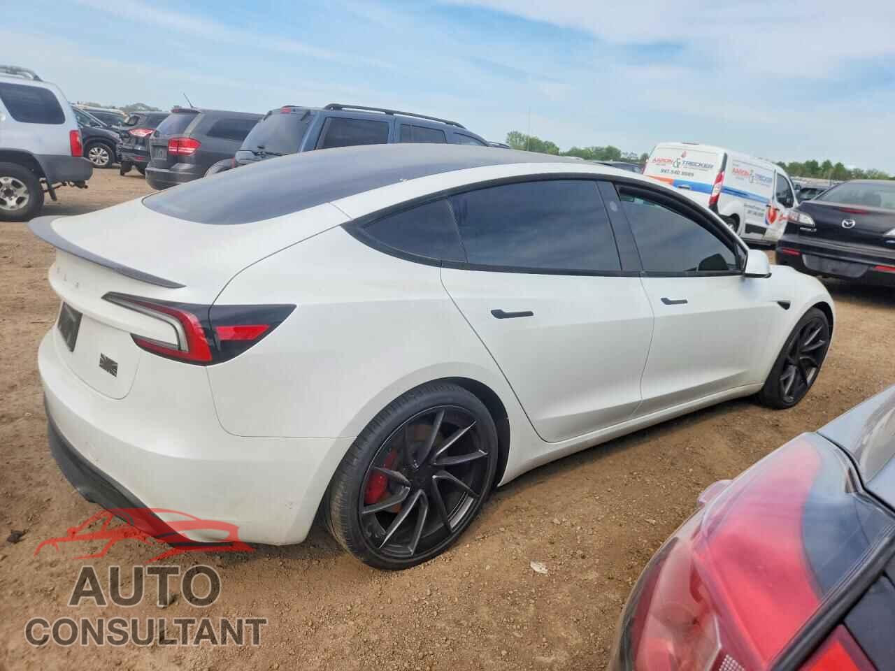 TESLA MODEL 3 2025 - 5YJ3E1ET4SF036480