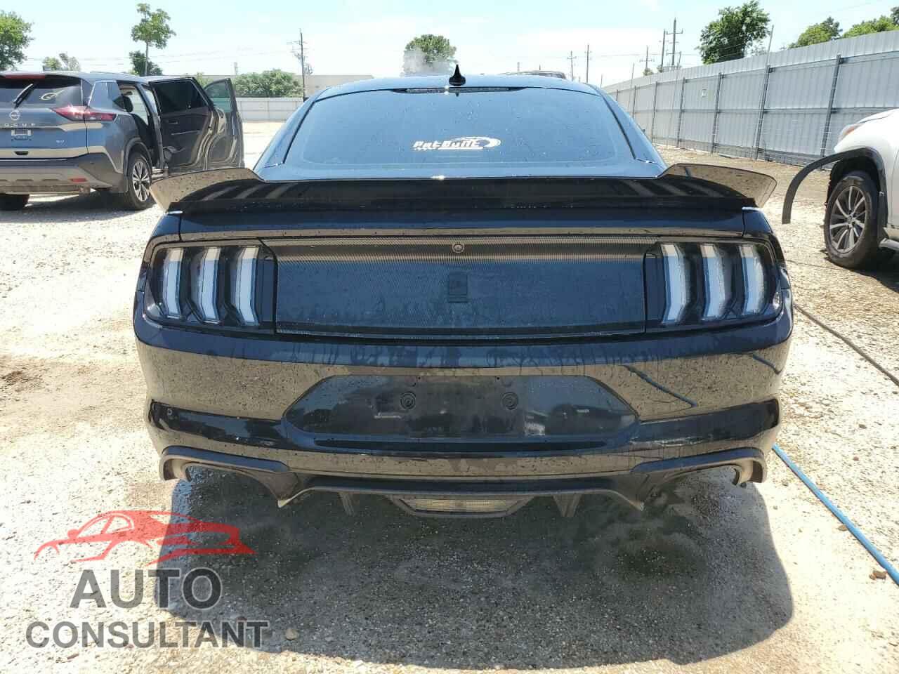 FORD MUSTANG 2020 - 1FA6P8CF9L5158497