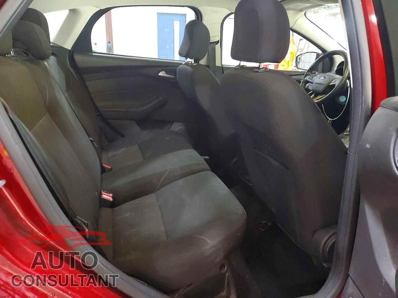 FORD FOCUS 2016 - 1FADP3K29GL262031