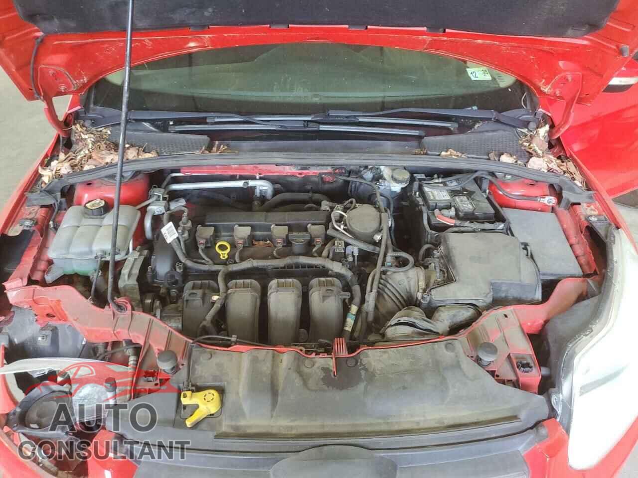 FORD FOCUS 2014 - 1FADP3F2XEL243947