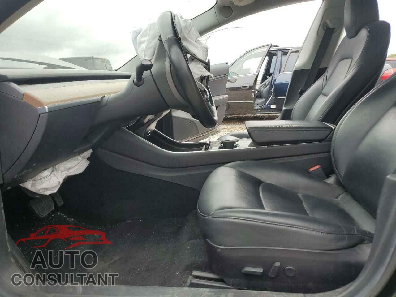 TESLA MODEL 3 2019 - 5YJ3E1EA6KF310938