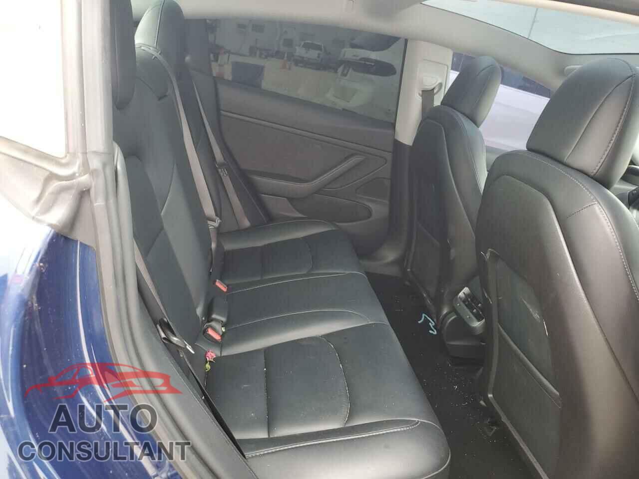 TESLA MODEL 3 2018 - 5YJ3E1EB2JF085151