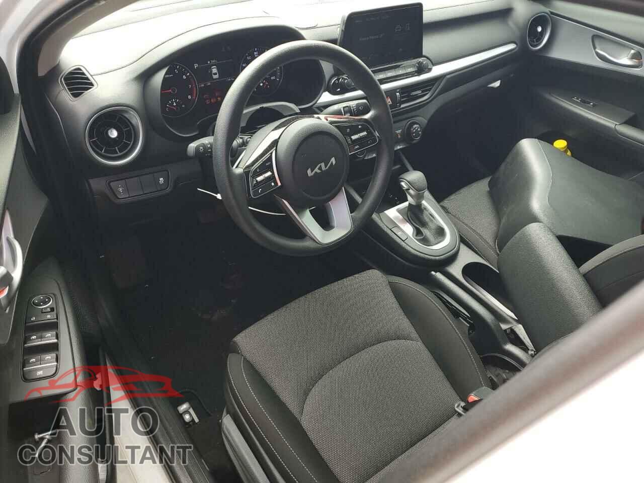 KIA FORTE 2023 - 3KPF24ADXPE692816