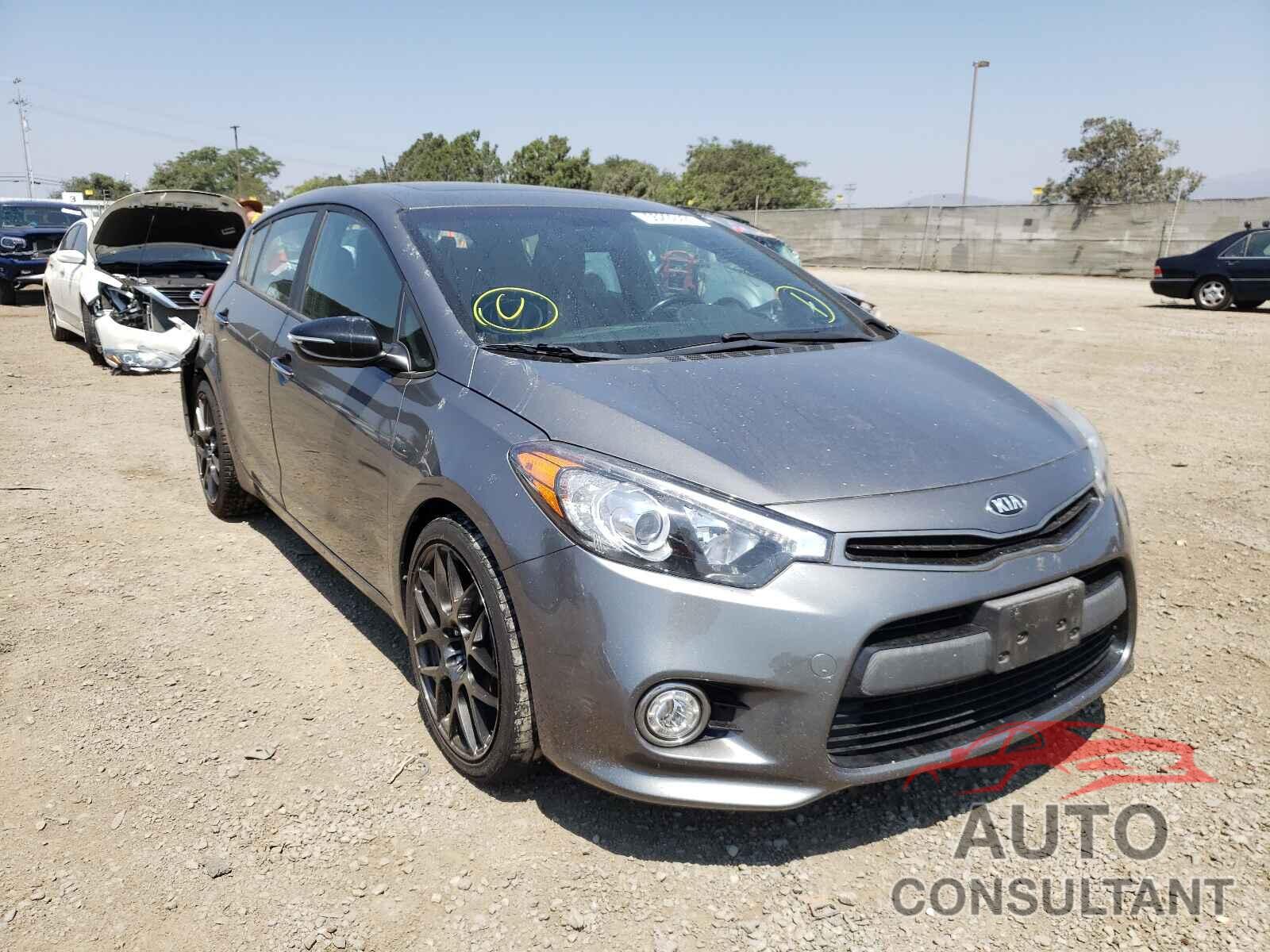 KIA FORTE 2016 - KNAFZ5A38G5634849