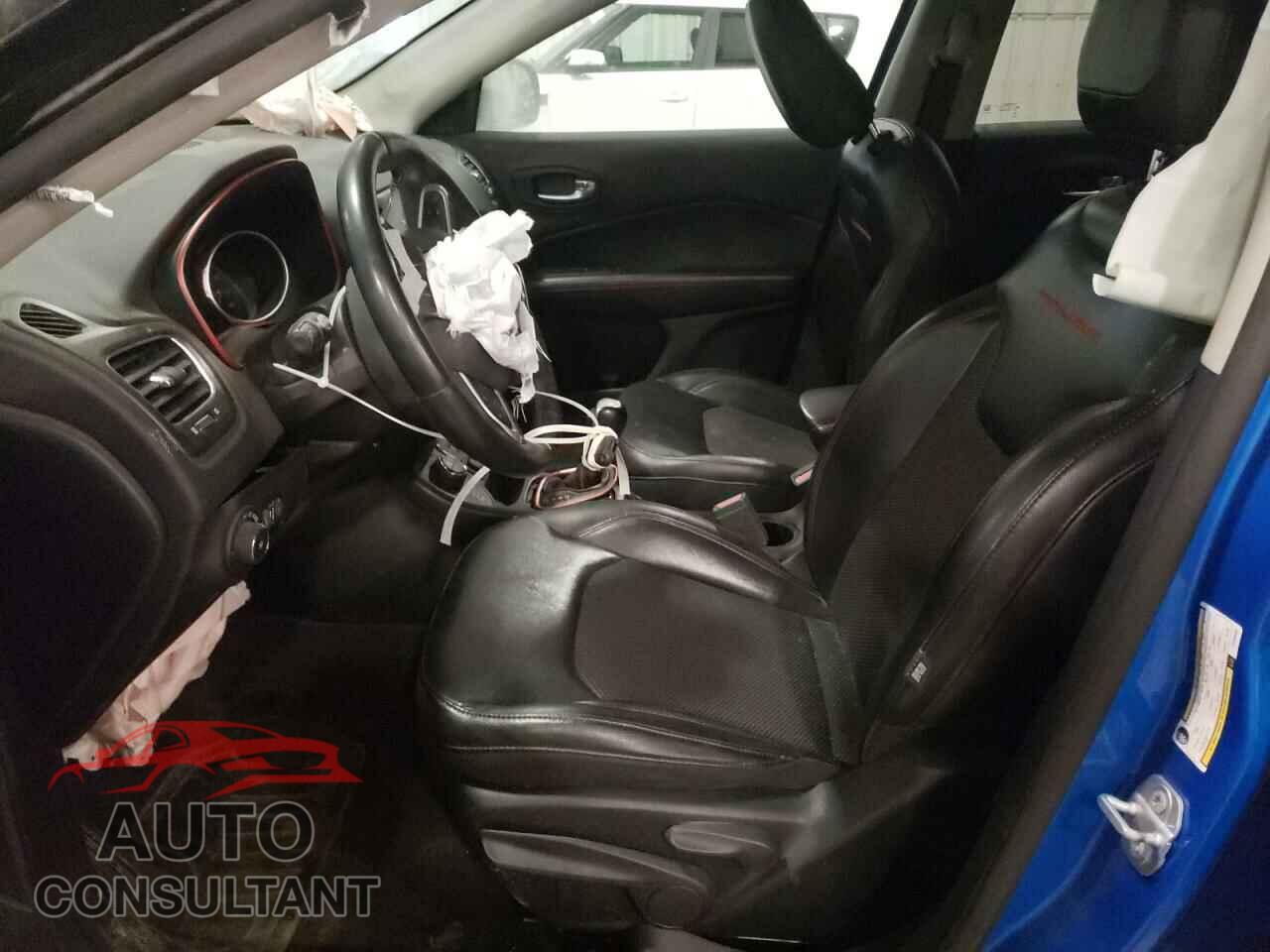 JEEP COMPASS 2018 - 3C4NJDDB3JT234532