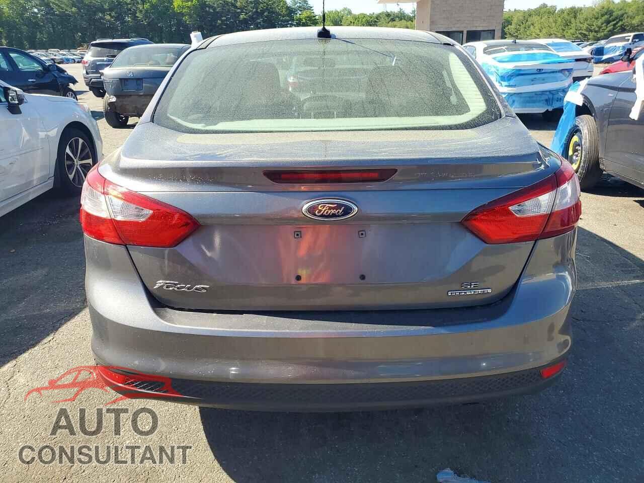FORD FOCUS 2014 - 1FADP3F21EL440103