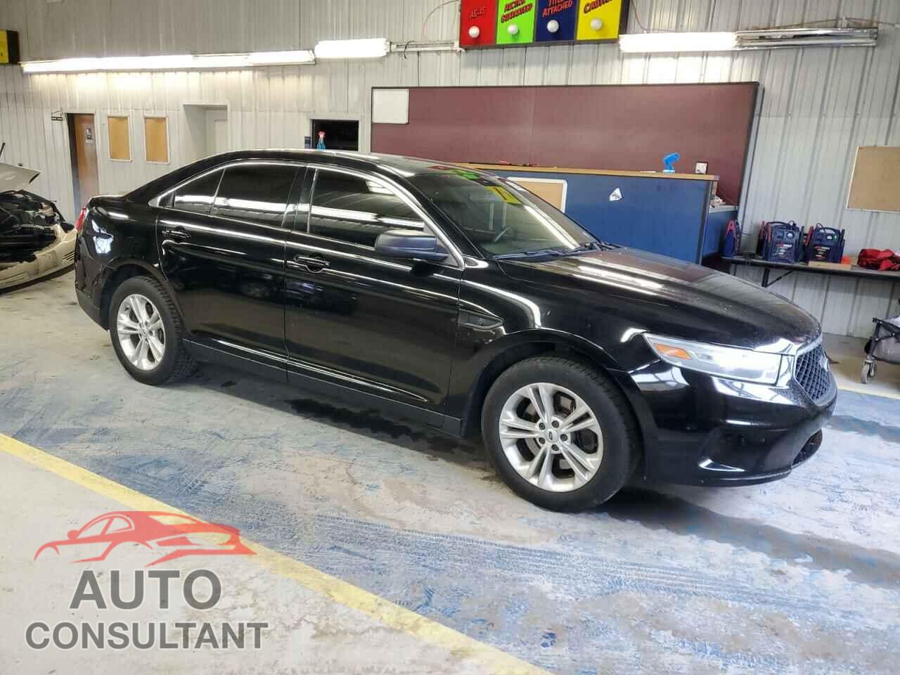 FORD TAURUS 2017 - 1FAHP2MT6HG123700