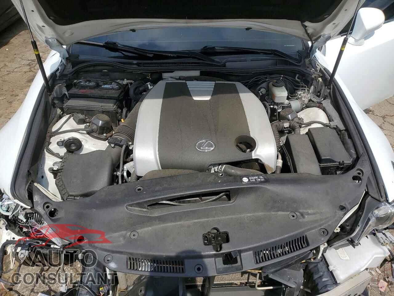 LEXUS IS 2014 - JTHBE1D23E5012650