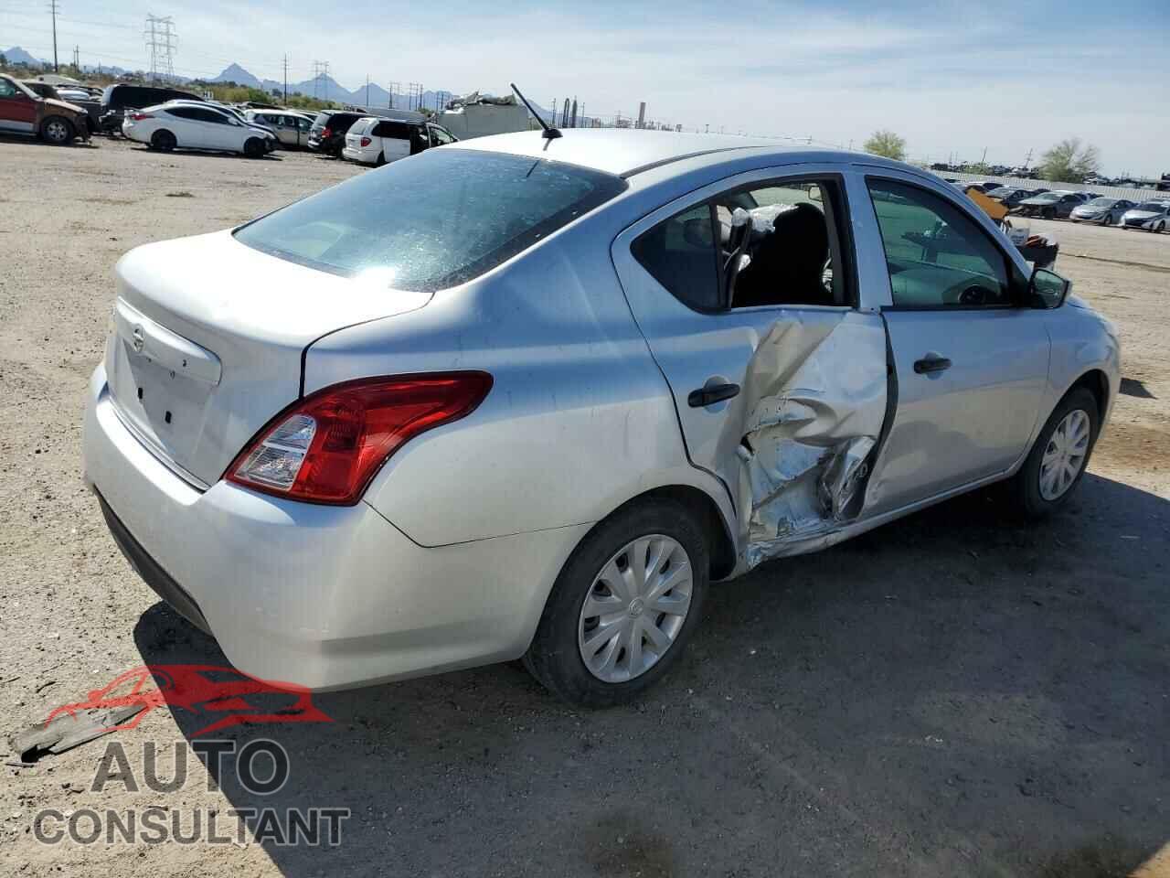 NISSAN VERSA 2017 - 3N1CN7AP1HL887077