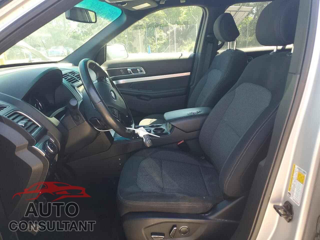FORD EXPLORER 2017 - 1FM5K7D83HGA73774