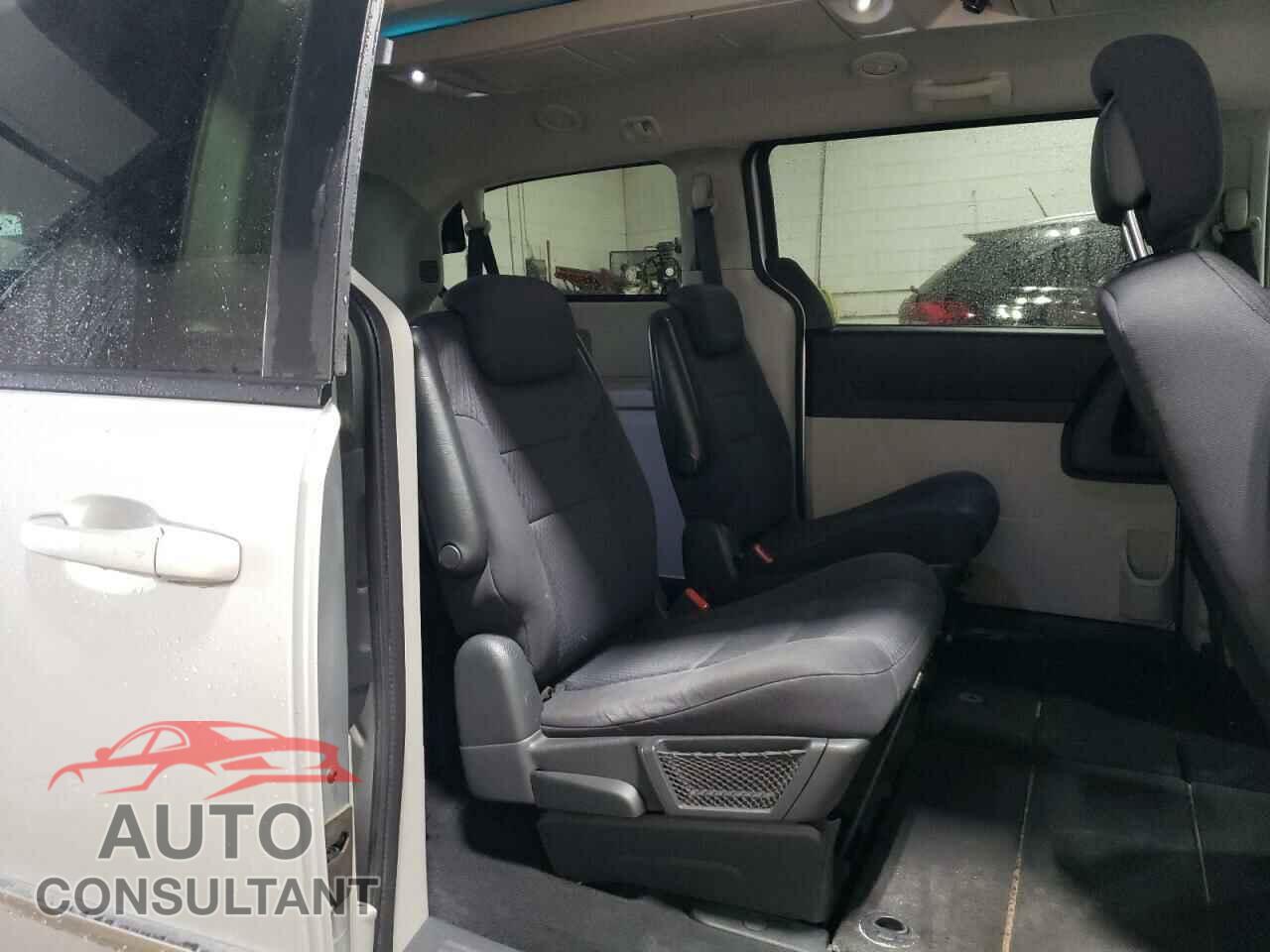 DODGE CARAVAN 2010 - 2D4RN5D11AR367640