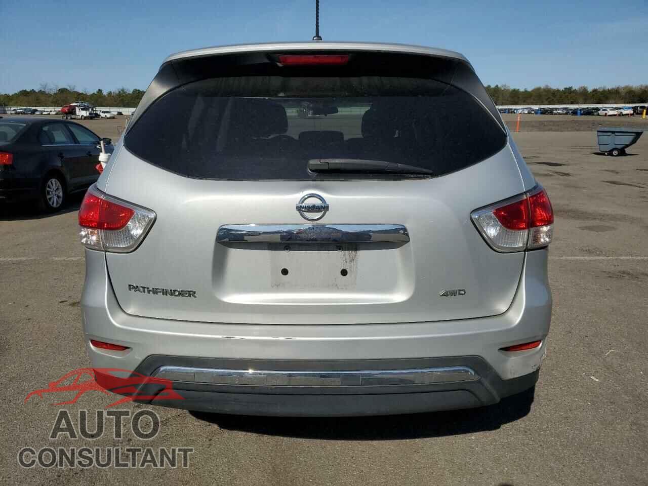 NISSAN PATHFINDER 2013 - 5N1AR2MM2DC631951