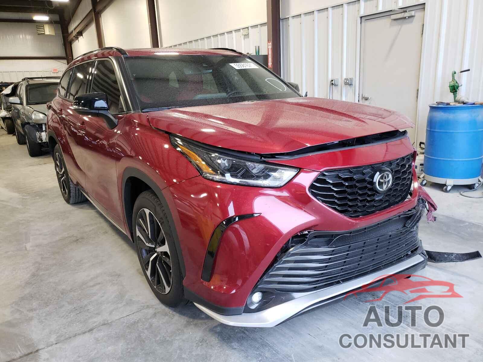 TOYOTA HIGHLANDER 2021 - 5TDLZRAH1MS045883
