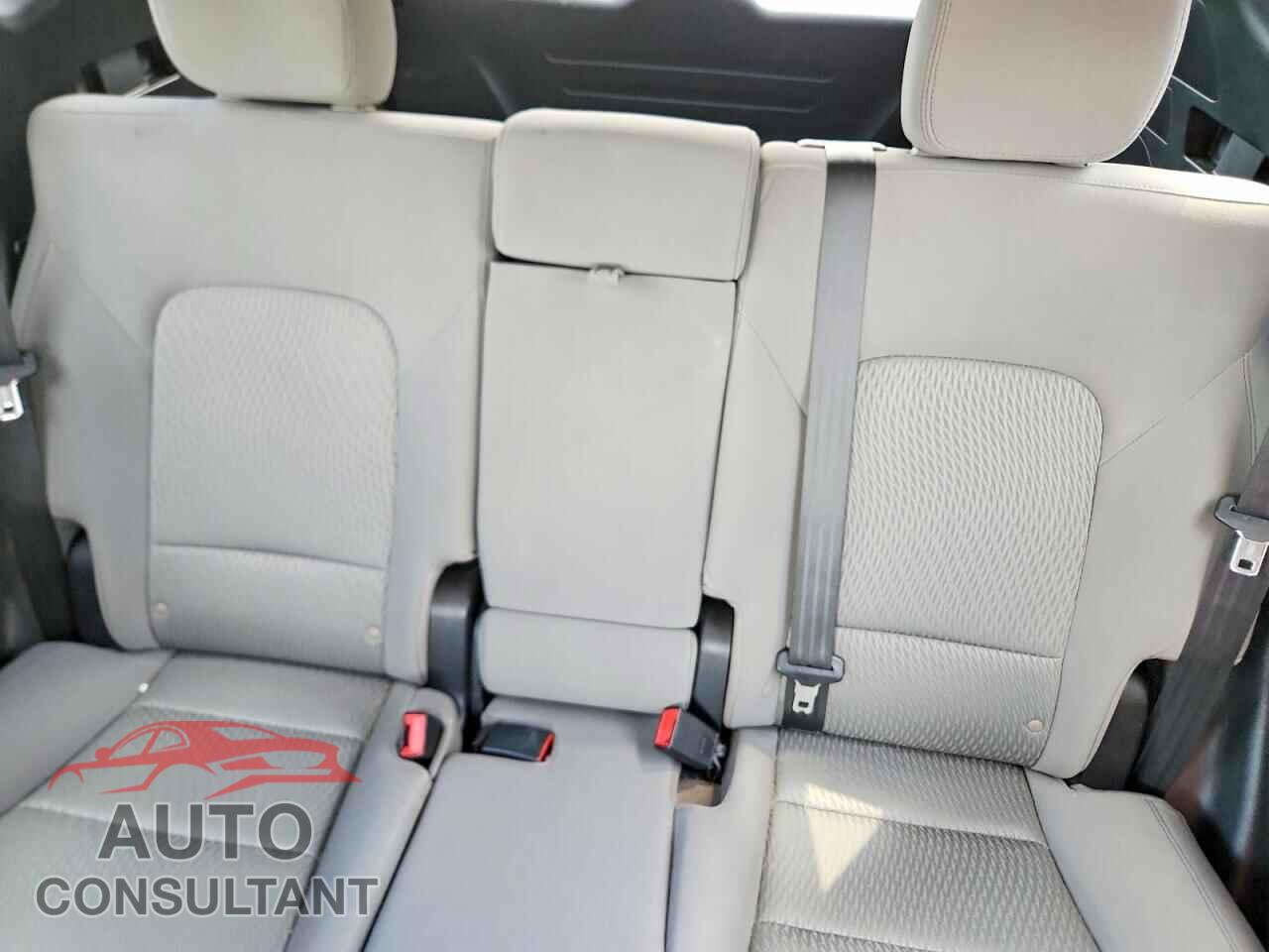 HYUNDAI SANTA FE 2018 - 5XYZT3LBXJG511563