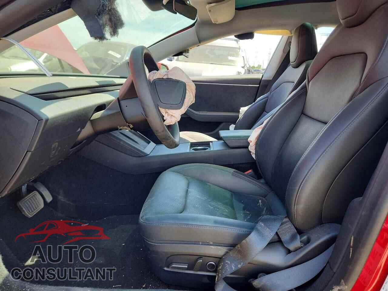 TESLA MODEL 3 2025 - 5YJ3E1EB3SF938187