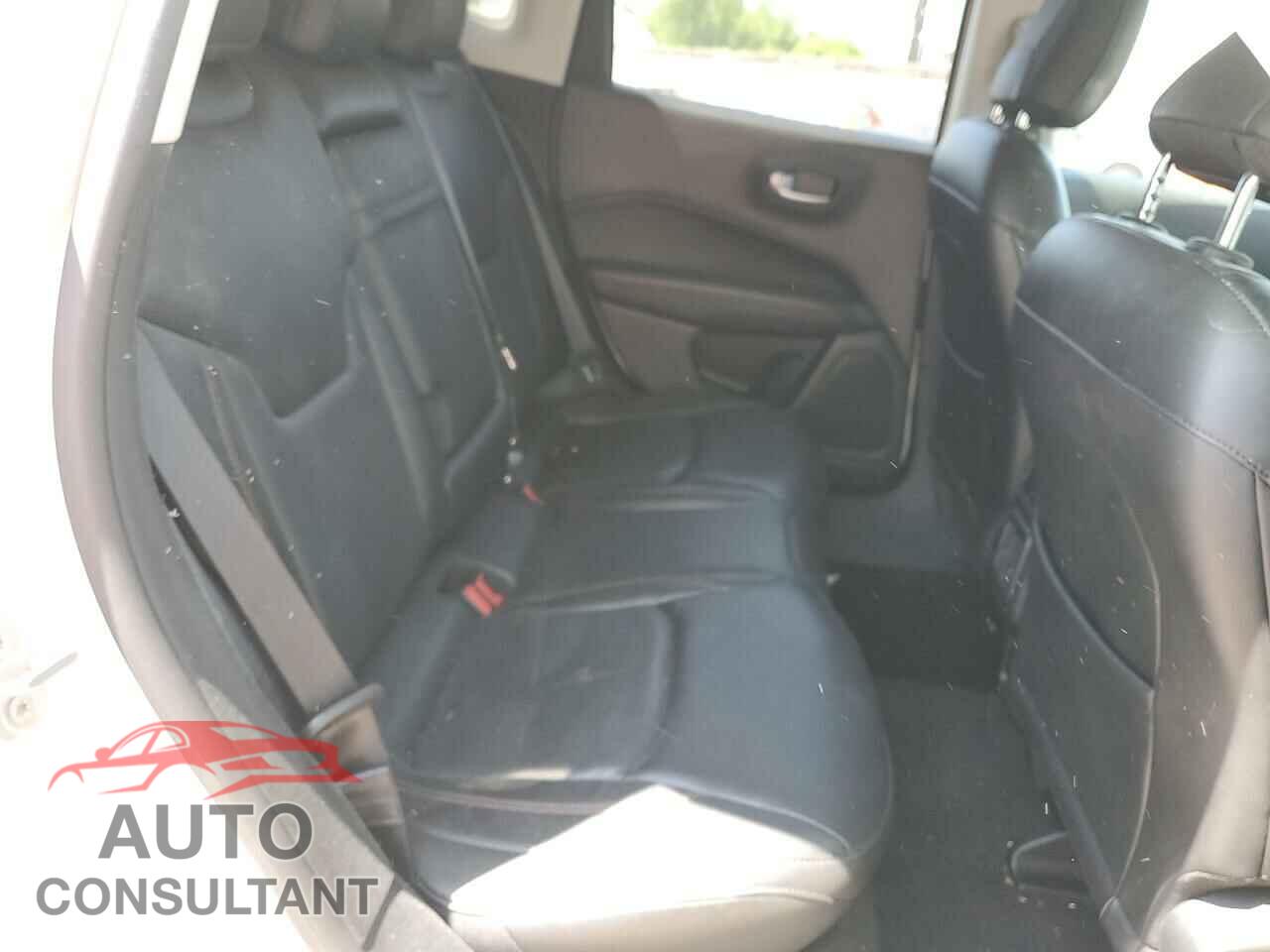 JEEP COMPASS 2018 - 3C4NJDCB2JT314857