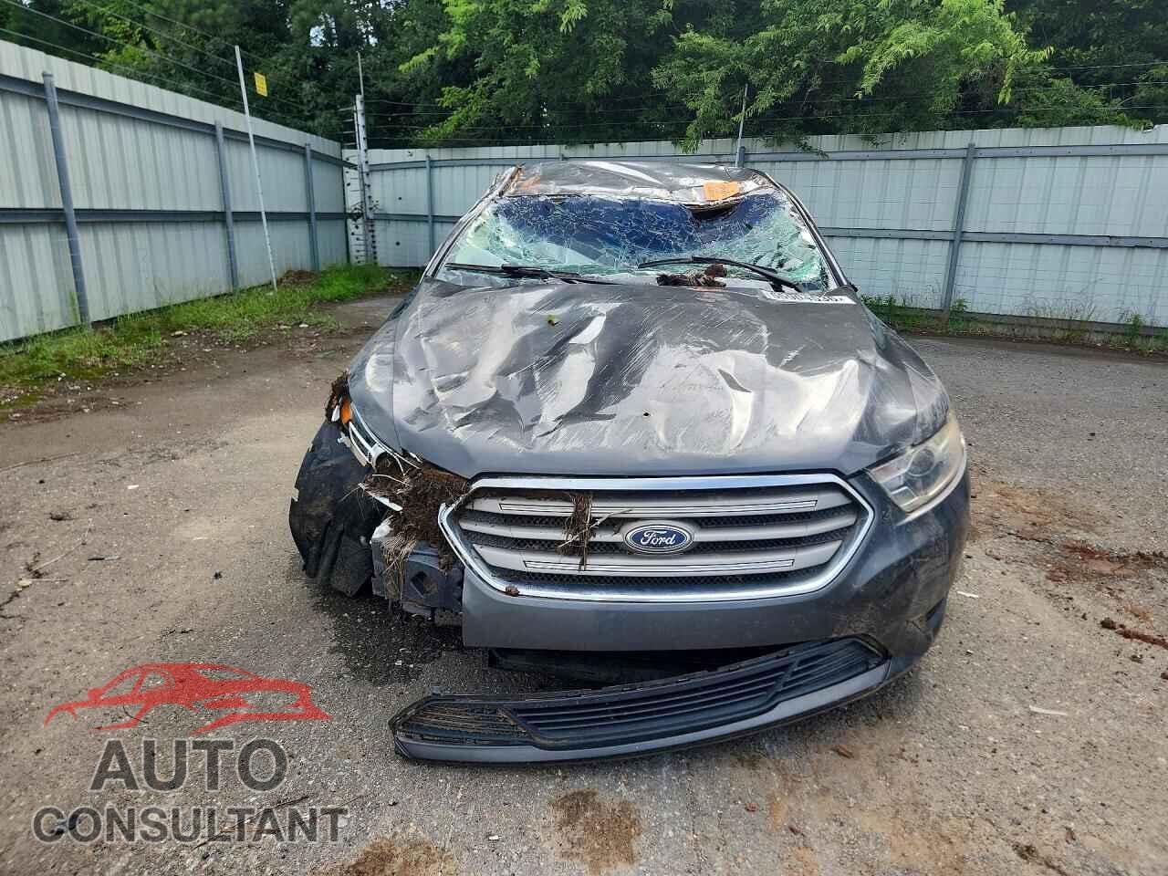 FORD TAURUS 2017 - 1FAHP2D86HG121165