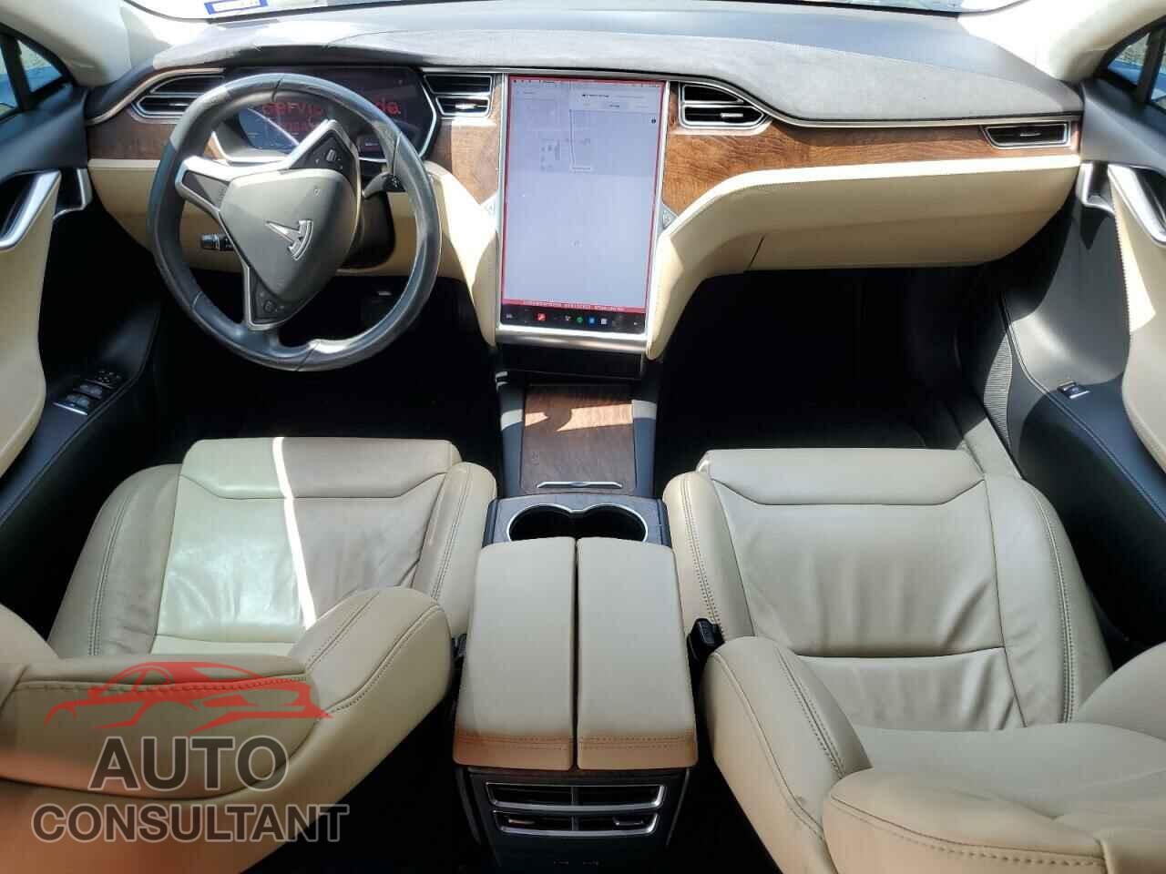 TESLA MODEL S 2017 - 5YJSA1E12HF197215