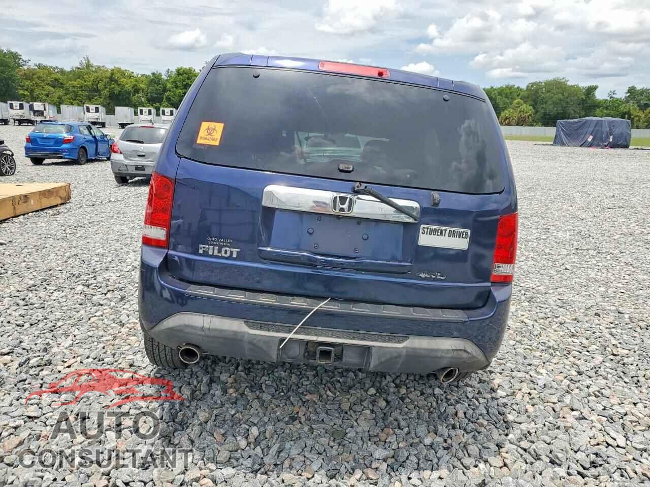 HONDA PILOT 2013 - 5FNYF4H48DB079912