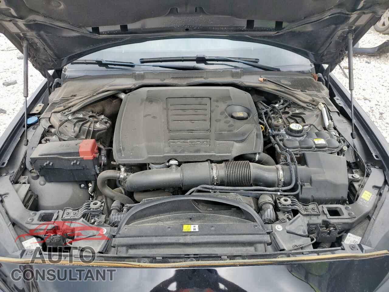 JAGUAR XE 2018 - SAJAD4FX0JCP32957