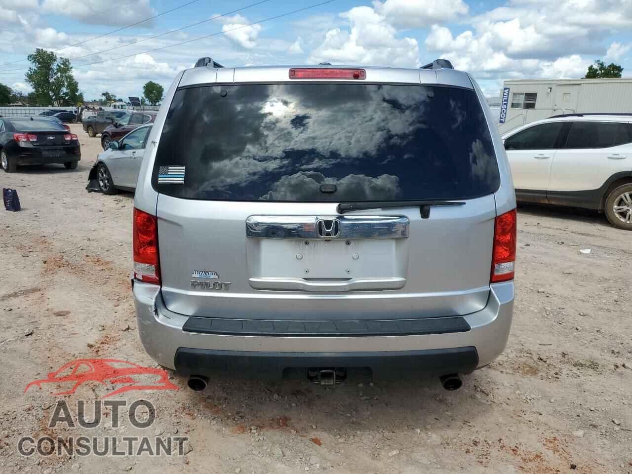 HONDA PILOT 2011 - 5FNYF3H79BB020255