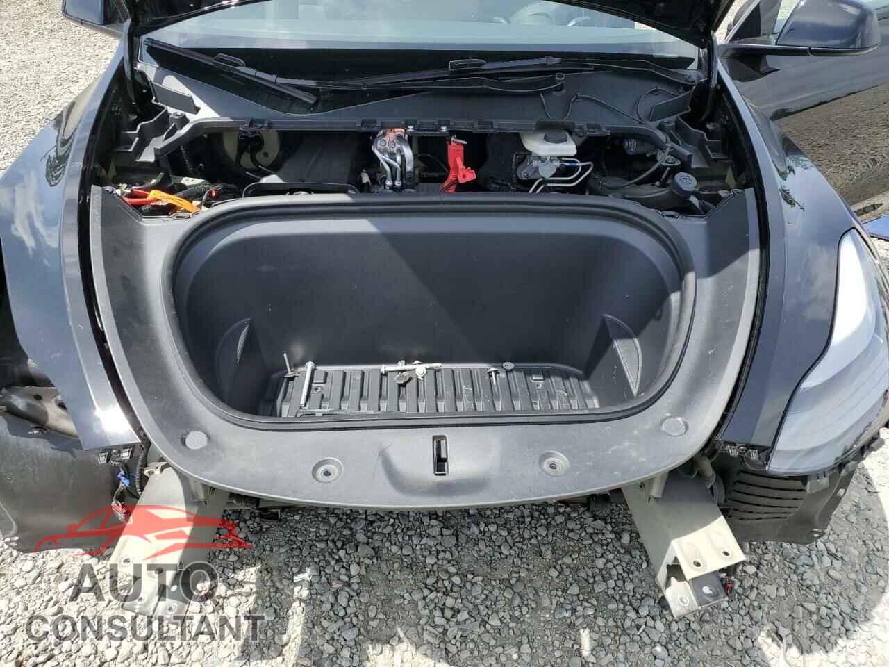 TESLA MODEL Y 2024 - 7SAYGDEF5RF064183