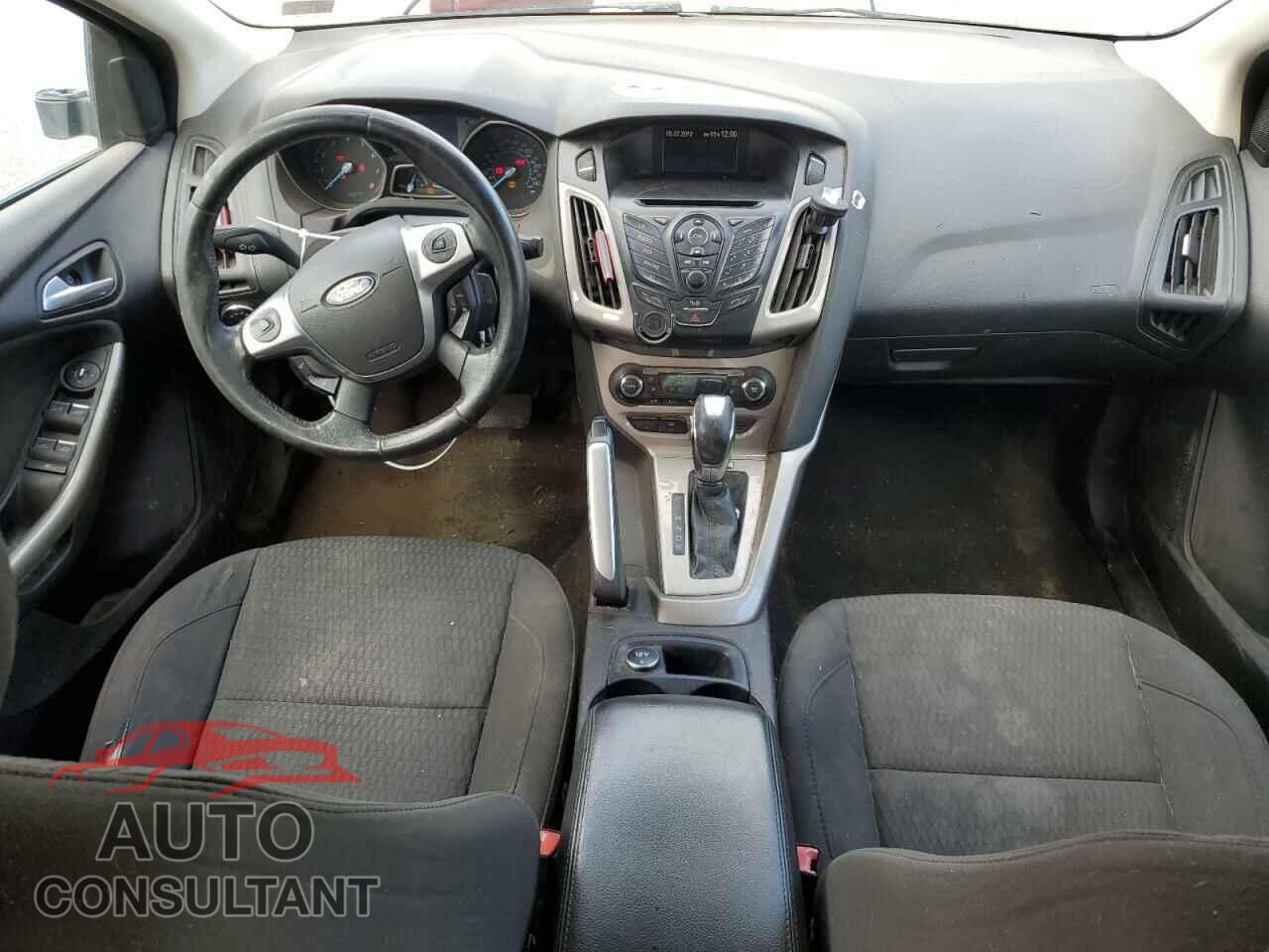 FORD FOCUS 2012 - 1FAHP3H28CL430714