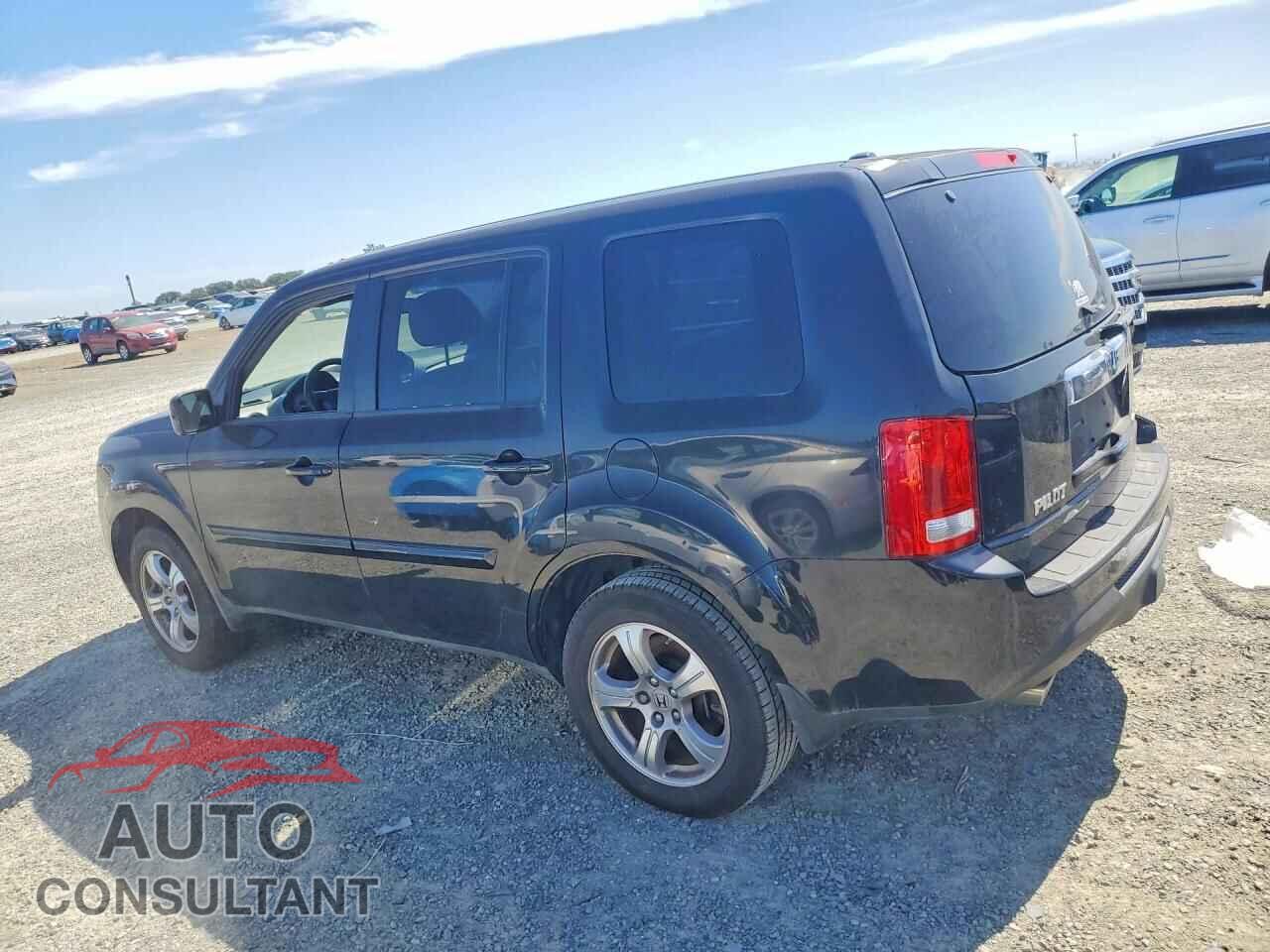 HONDA PILOT 2013 - 5FNYF4H51DB026123