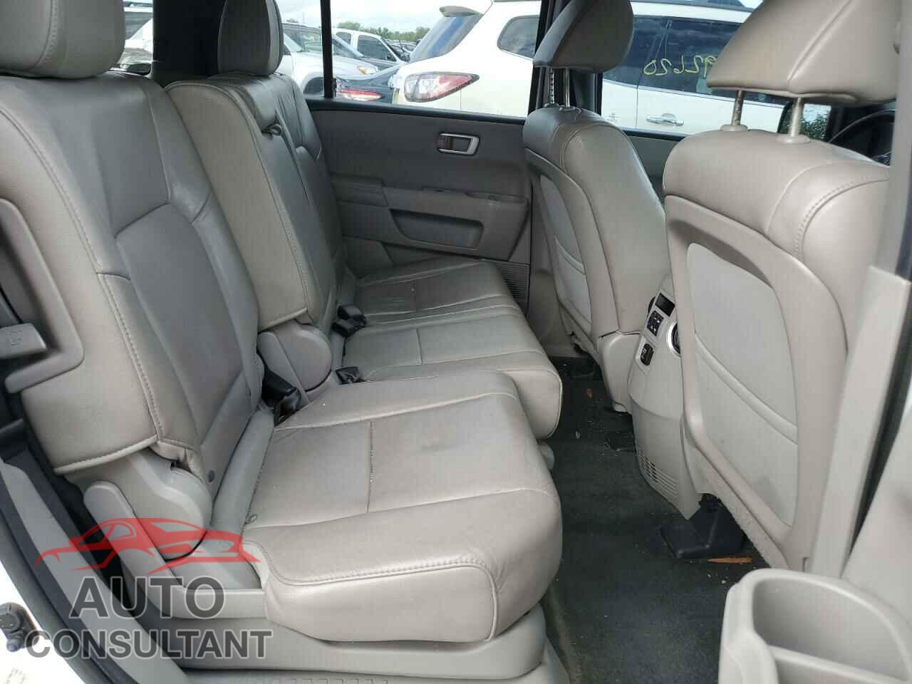 HONDA PILOT 2013 - 5FNYF4H76DB085055