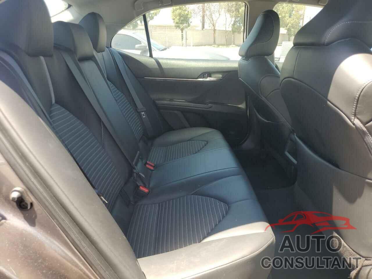 TOYOTA CAMRY 2022 - 4T1G11AK3NU062070