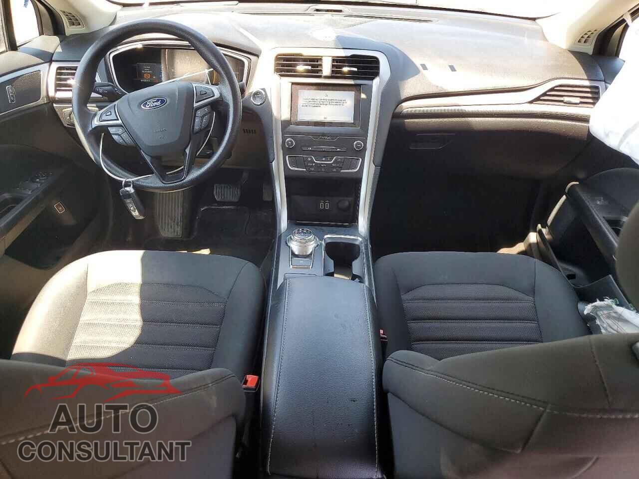 FORD FUSION 2019 - 3FA6P0LU2KR192521
